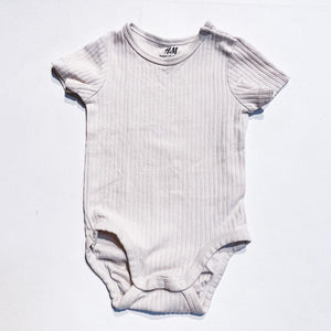 H&M Onesie 2-4M|168832