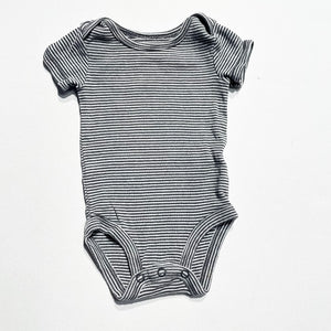 Carters Onesie NB|226944