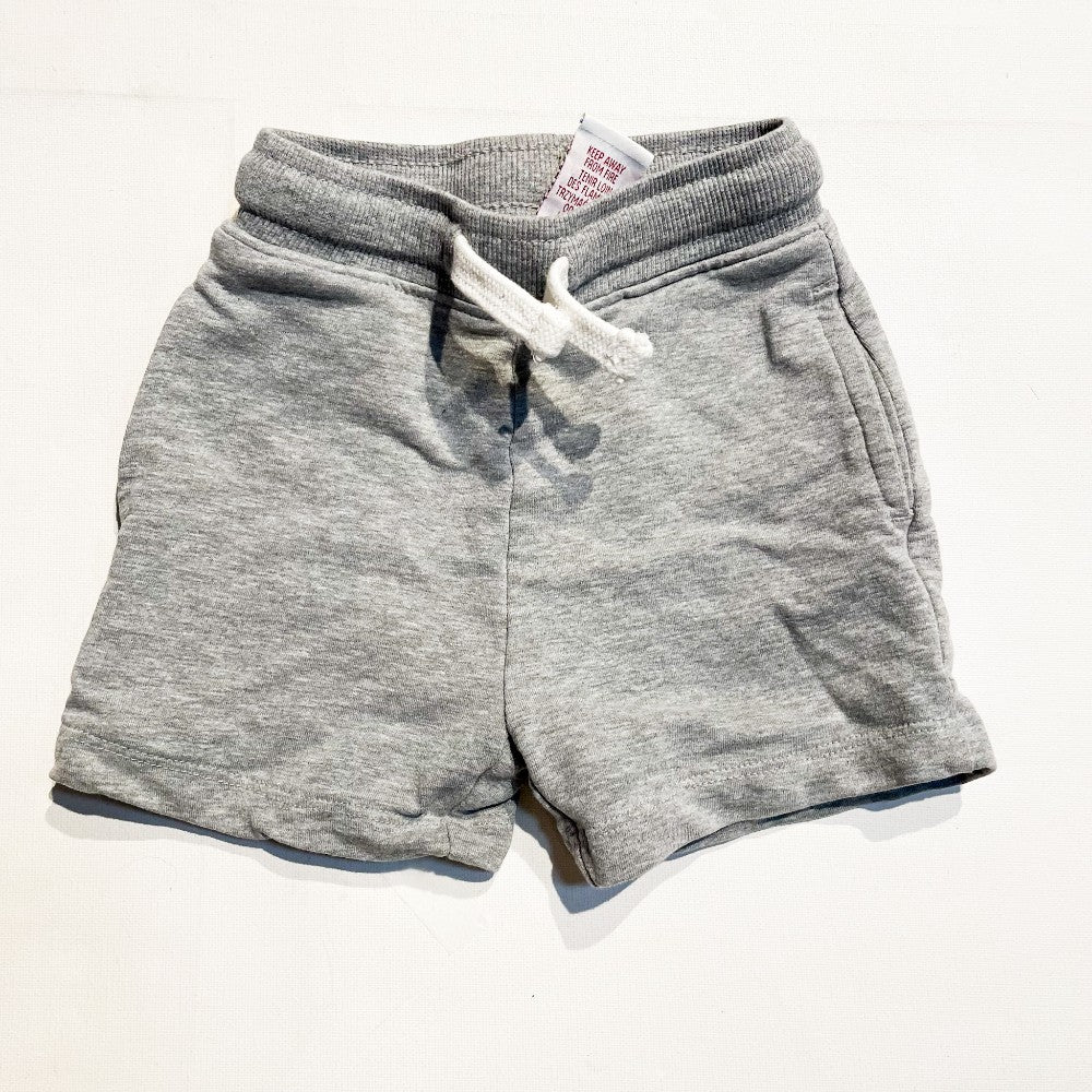 Shorts 9-12M|179000