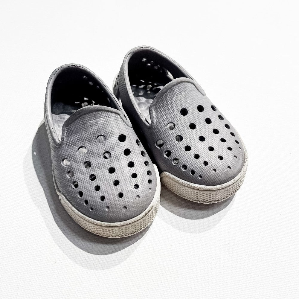 Grey Shoes 4|210834
