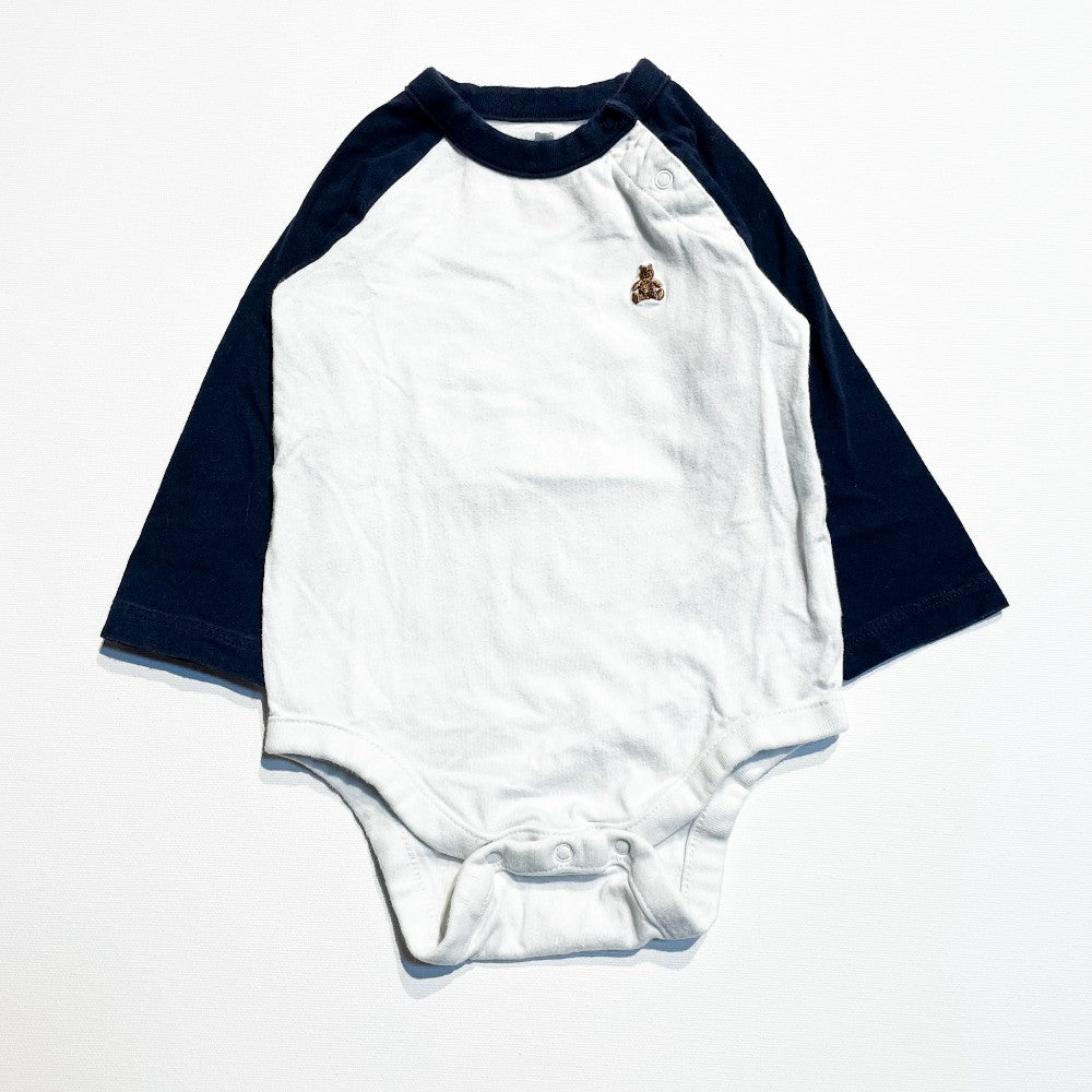 Gap Onesie 6-12M|186897