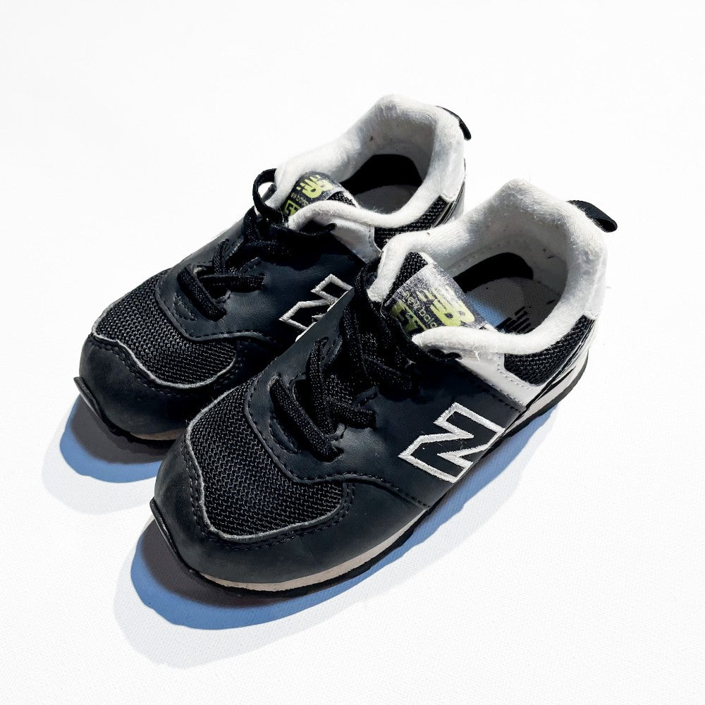 New Balance Shoes 9|194113