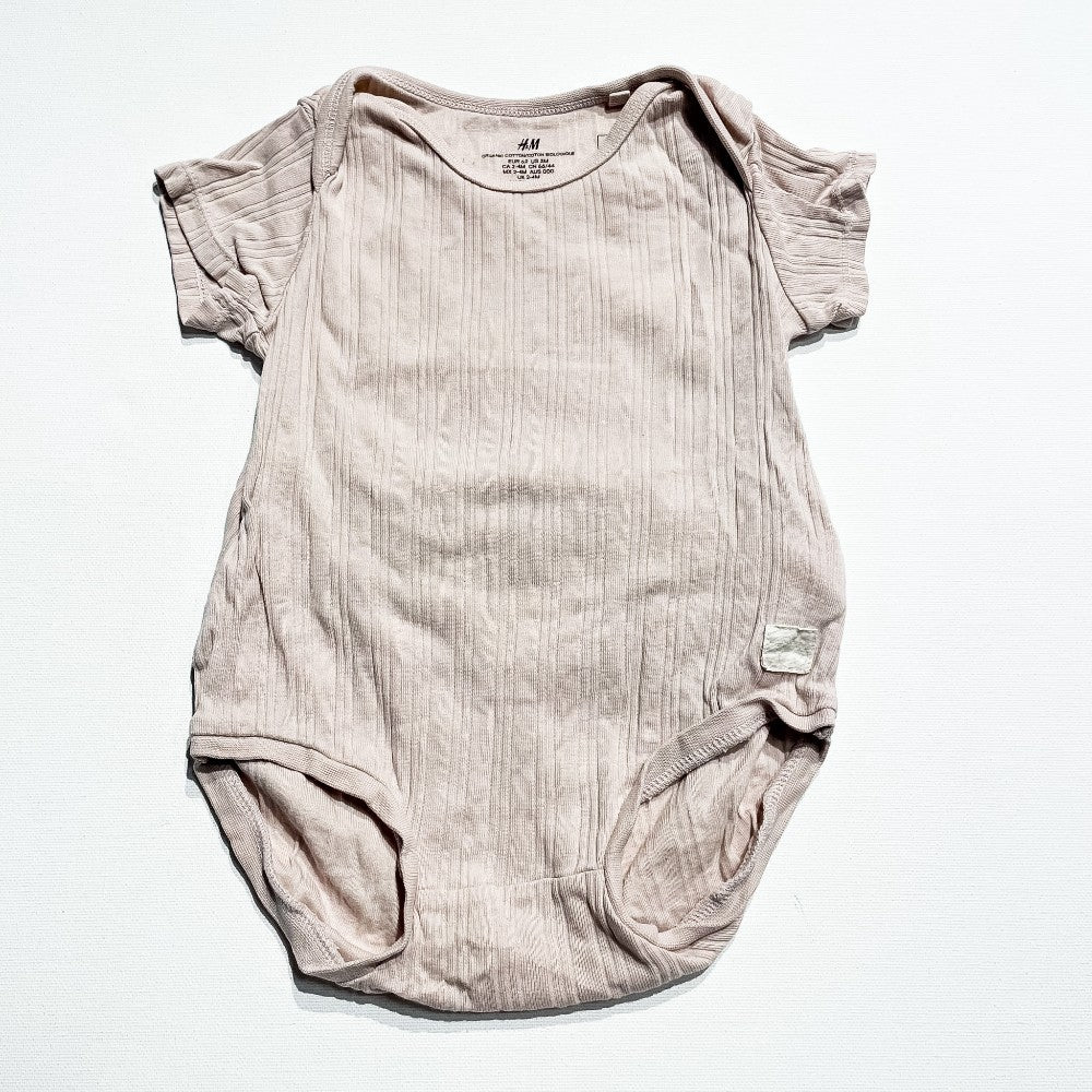 H&M Onesie 2-4M|210577