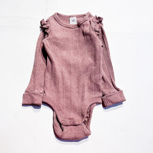 H&M Onesie 6-9M|179280