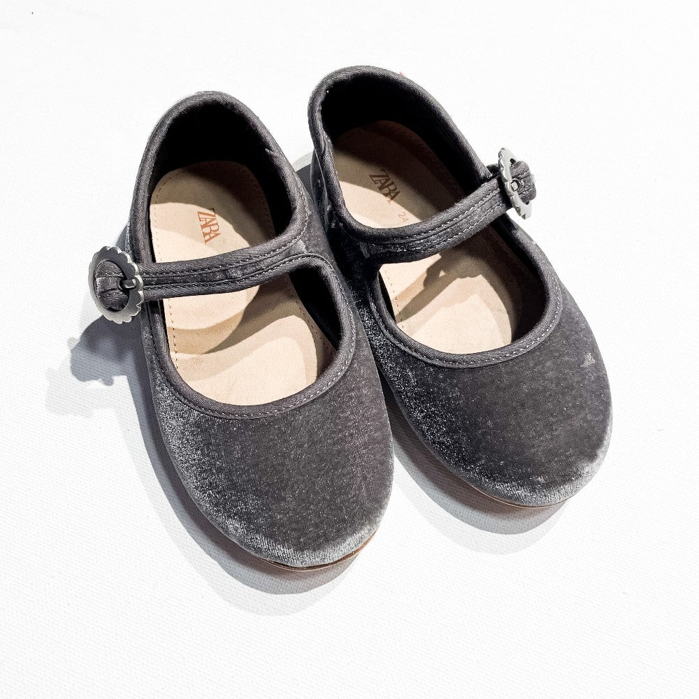 Zara Shoes Grey 7C|228975