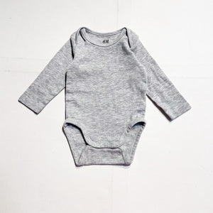 H&M Onesie 2-4M|157023