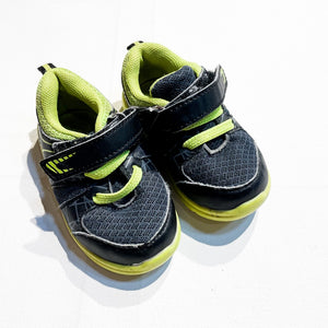 Athletic Works Shoes 4|153631