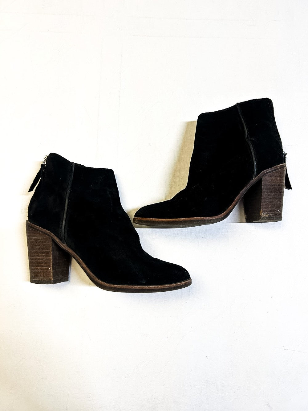 Aldo Black Suede Boots (No Size Tag) 7.5|214900