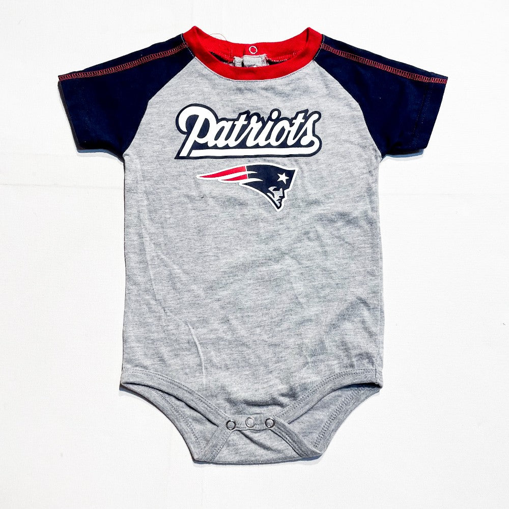 Patriots Onesie 18M|173894