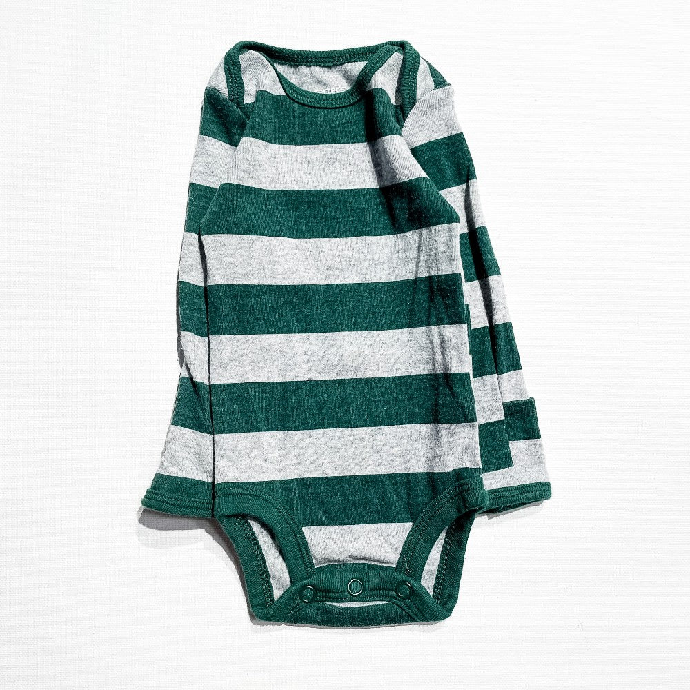 Carters Onesie NB|210798