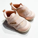 Stonz Shoes Size 5 **Imperfection|219991