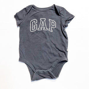 Gap Onesie 6-12M|139540