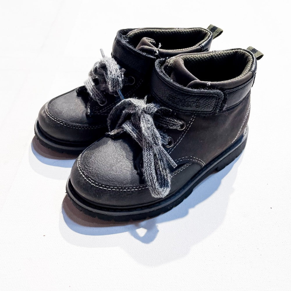 Carters Shoes 9|179716