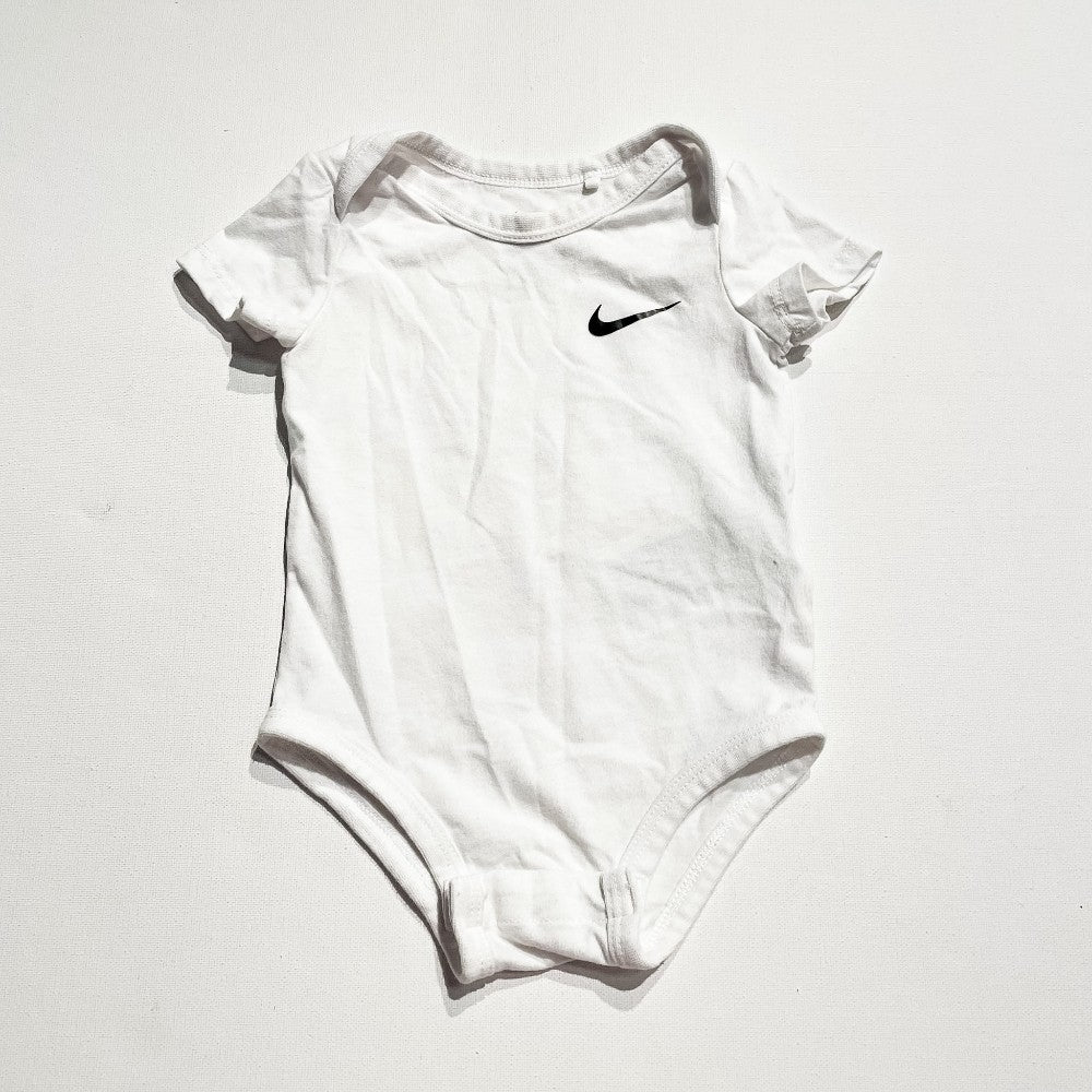 Nike Onesie 6M|228105