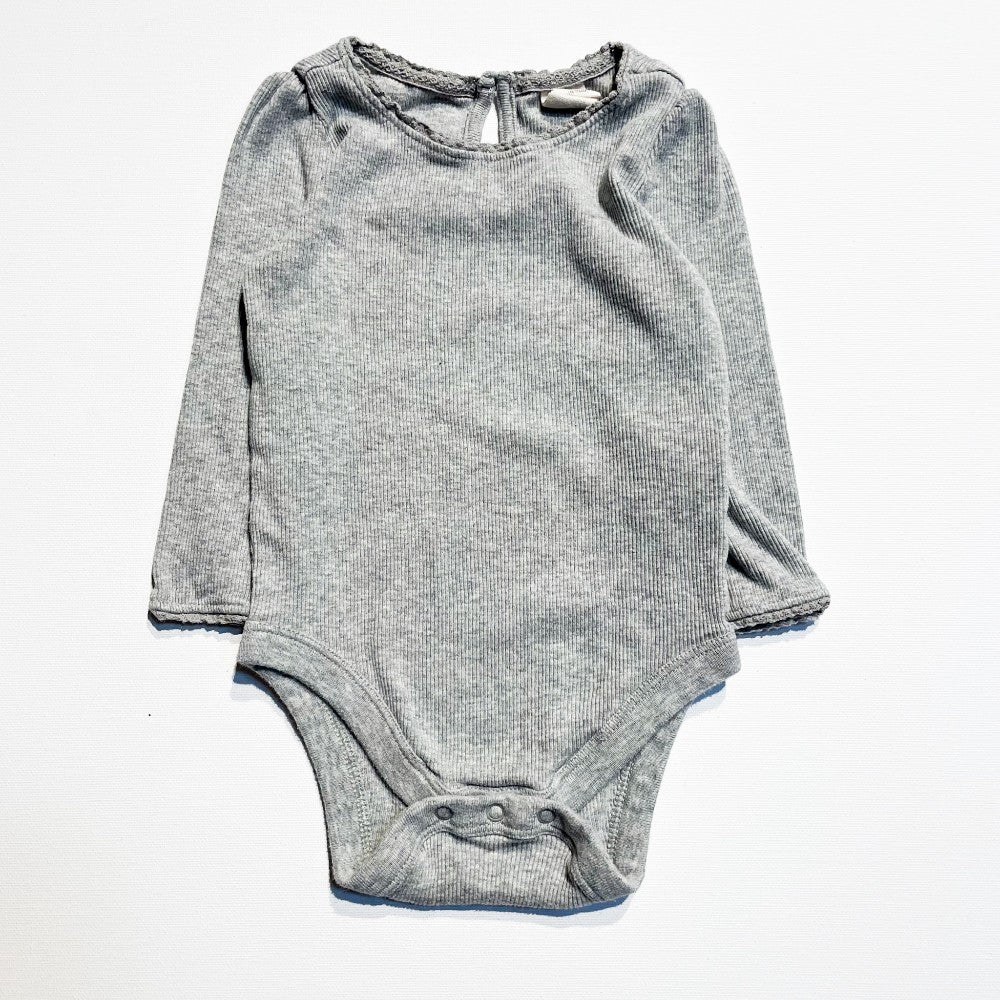 Gap Onesie 6-12M|186819