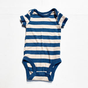Carter's Onesie NB|179247