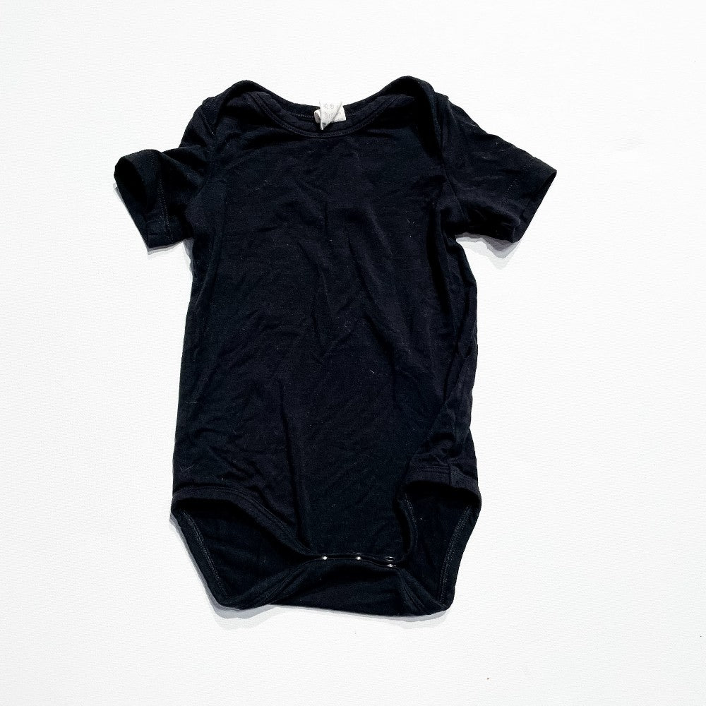Kate & Quinn Onesie 3-6M|219319