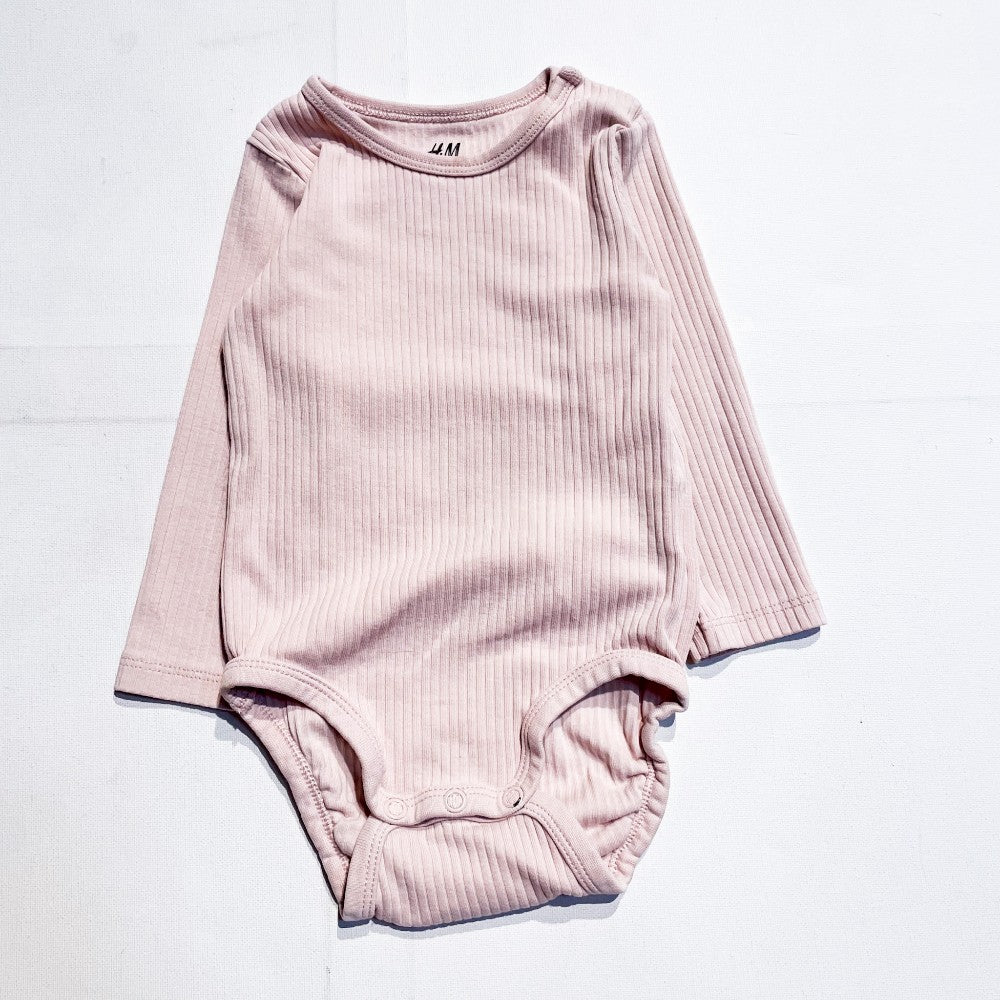 H&M Onesie 6-9M|159718