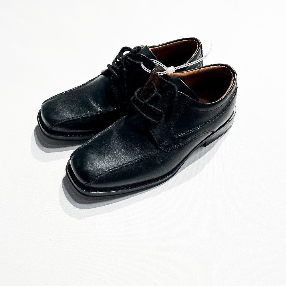 Left & Right Shoes 1 Youth|204226