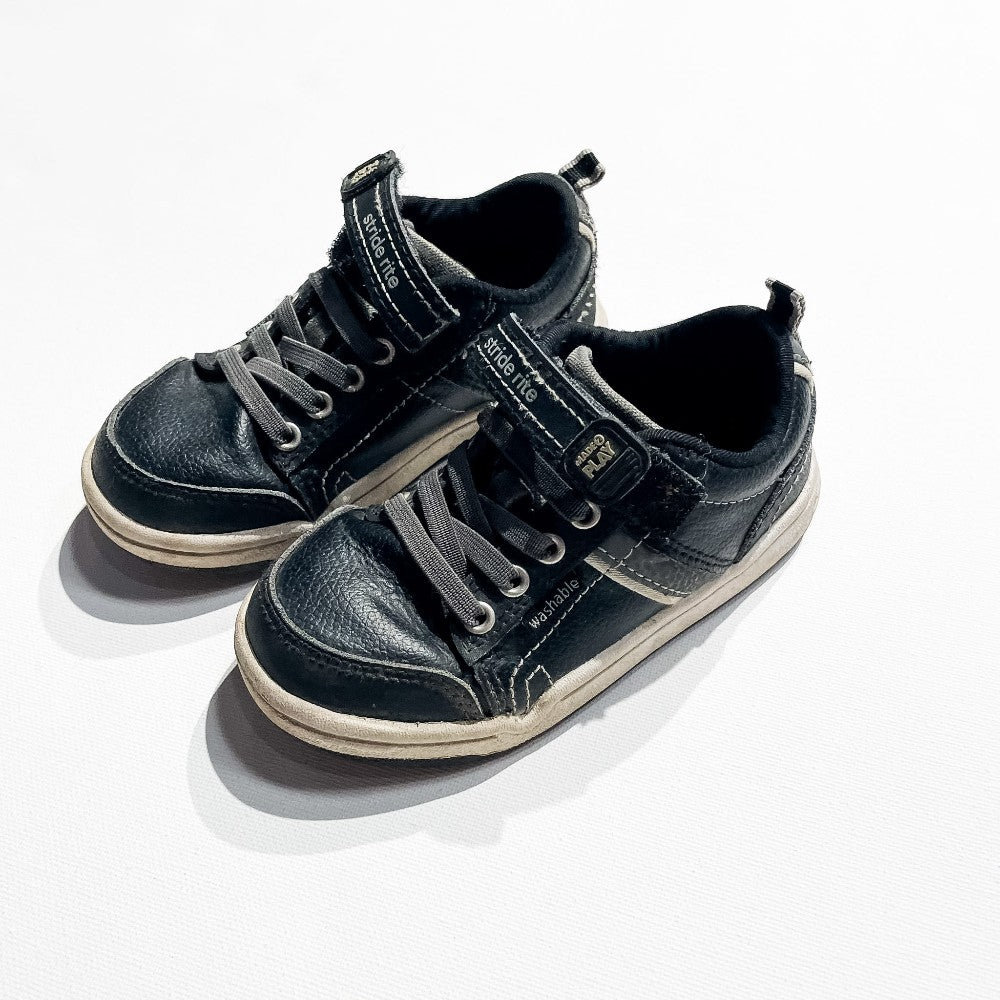 Stride Rite Shoes 8|202432