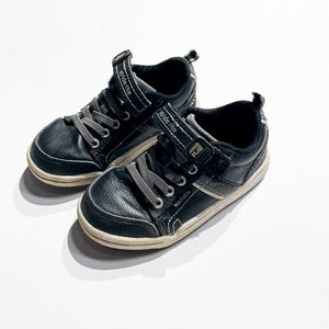 Stride Rite Shoes 8|202432