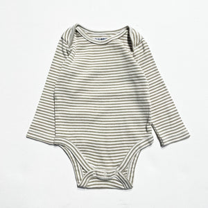 Old Navy Onesie 6-12M|227085