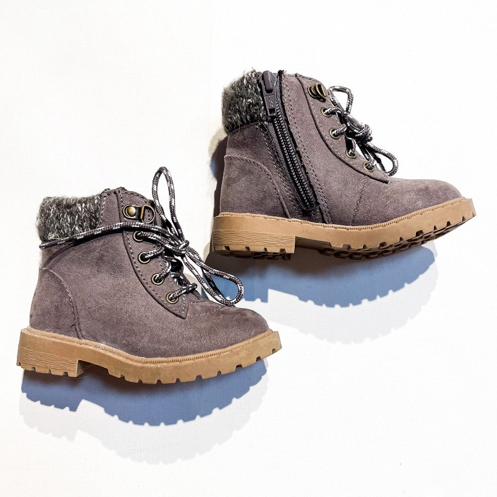 Old Navy Boots 6|136834