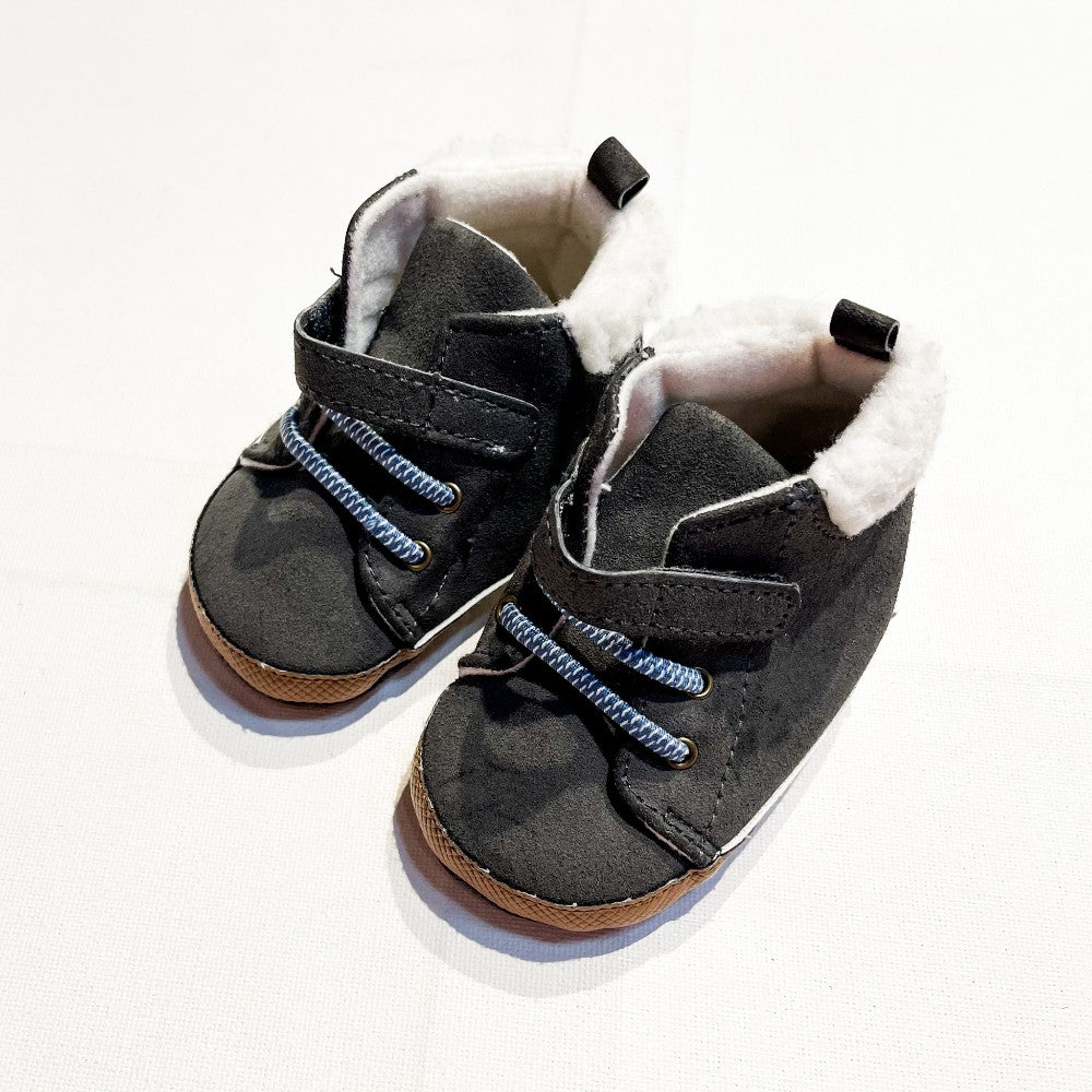 Carters Shoes 3-6M|171309