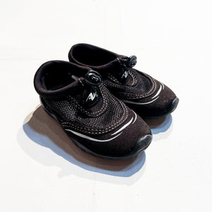 Athletic Works Water Shoes 5/6|163198