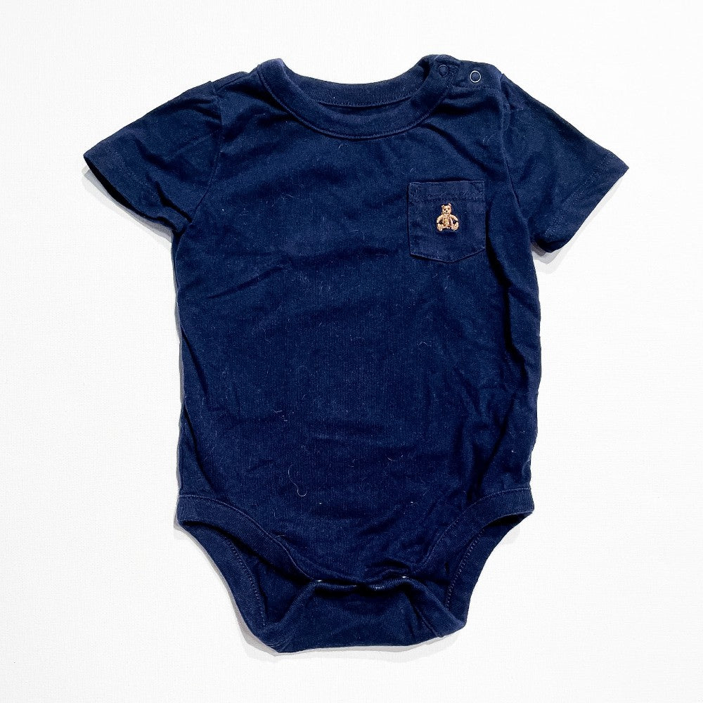 Gap Onesie 6-12M|220386