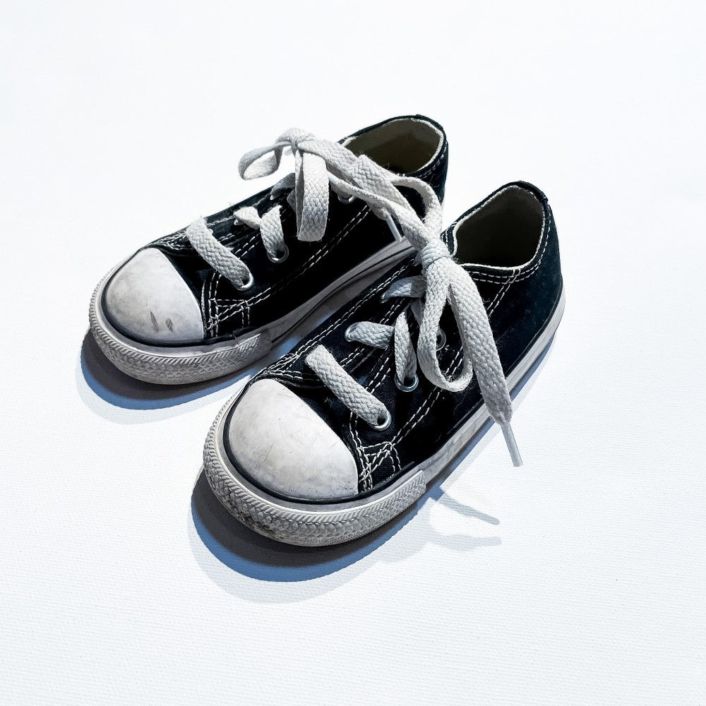 Converse Shoes 7C|192388