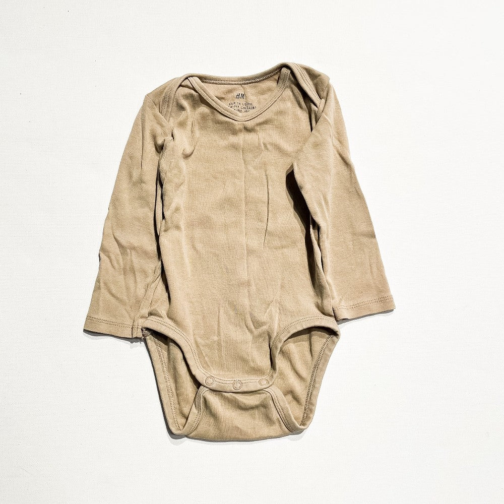 H&M Onesie 6-9M|219980