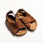 Wheat Sandals 8.5C|224079