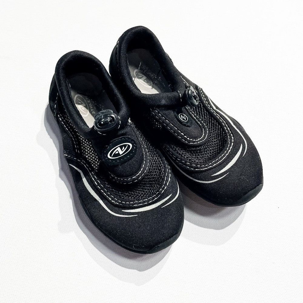 Athletic Works Water Shoes 9-10|228895