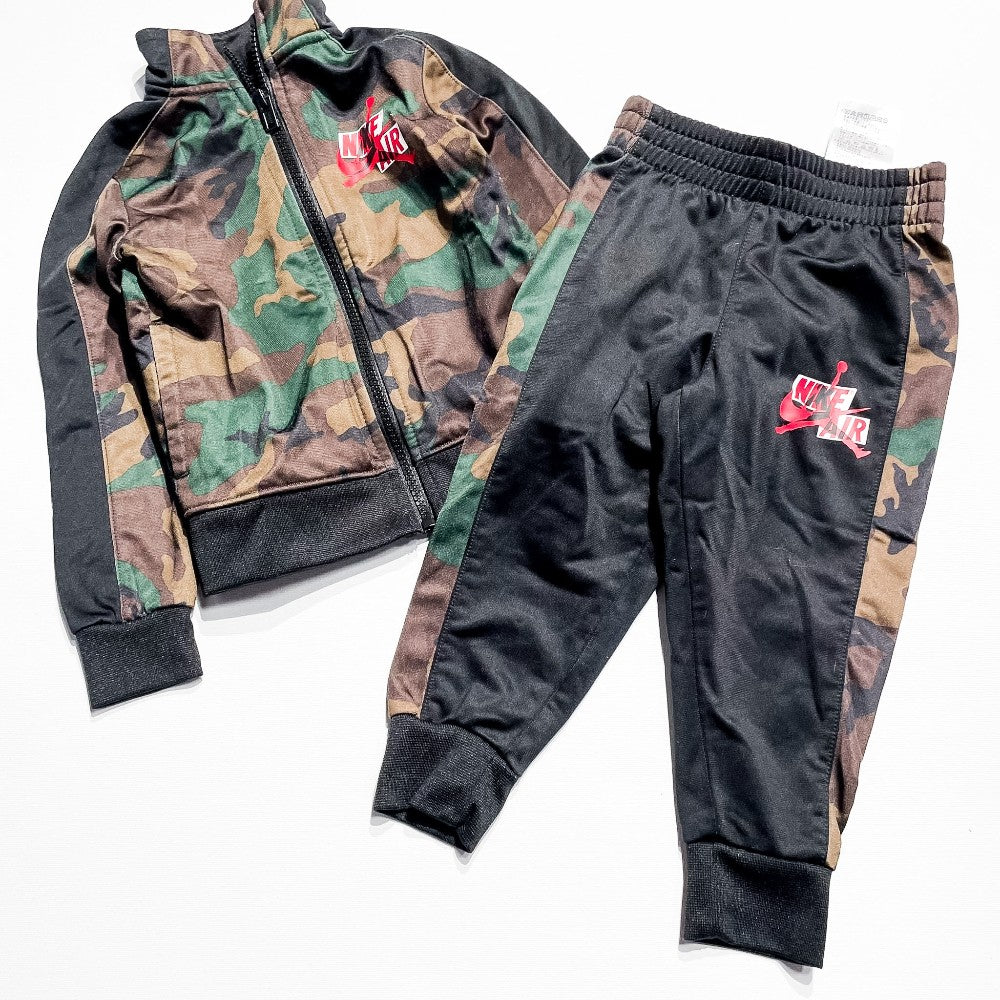 Nike Set 18-24M|199710