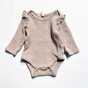 Snug Onesie 6-9M|195081