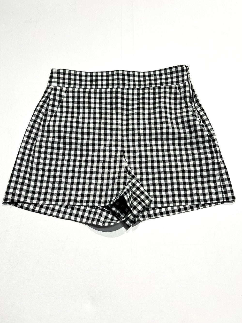 Zara Shorts Small|214055