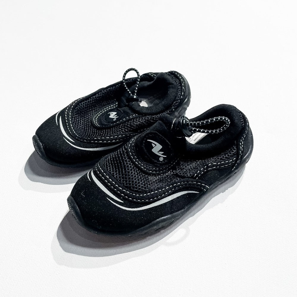 Swim Shoes 7-8|209193