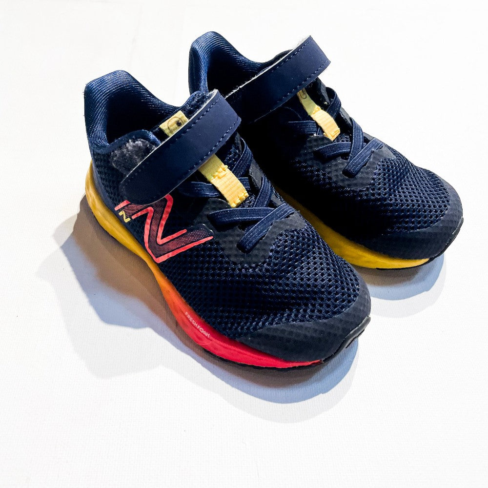 NewBalance Shoes 7C|180354