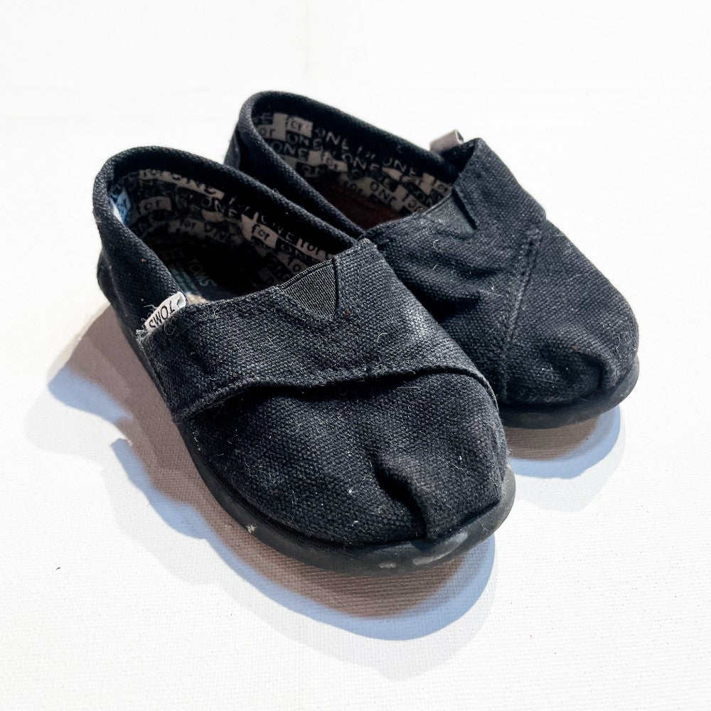 Toms Shoes 7.5|179425