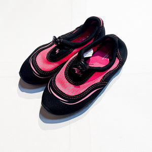 Swim Shoes 9-10|163022