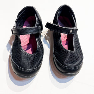 Stride Right 8.5C|170109