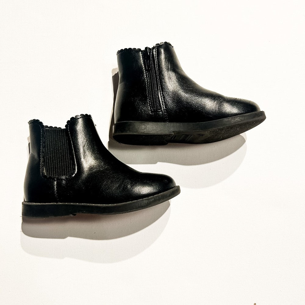 Old Navy Boots 9|208607