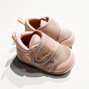 Stonz Shoe Size 5|220784