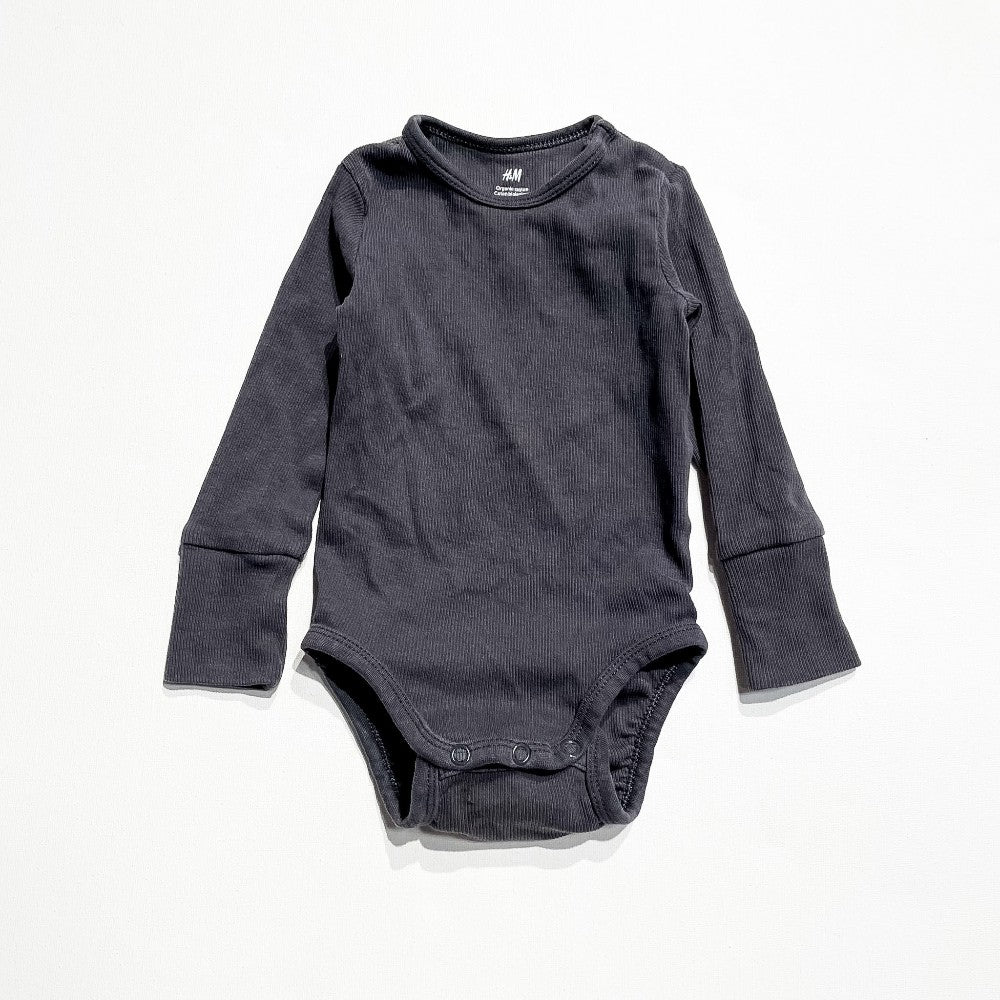 H&M Onesie 4-6M|209750