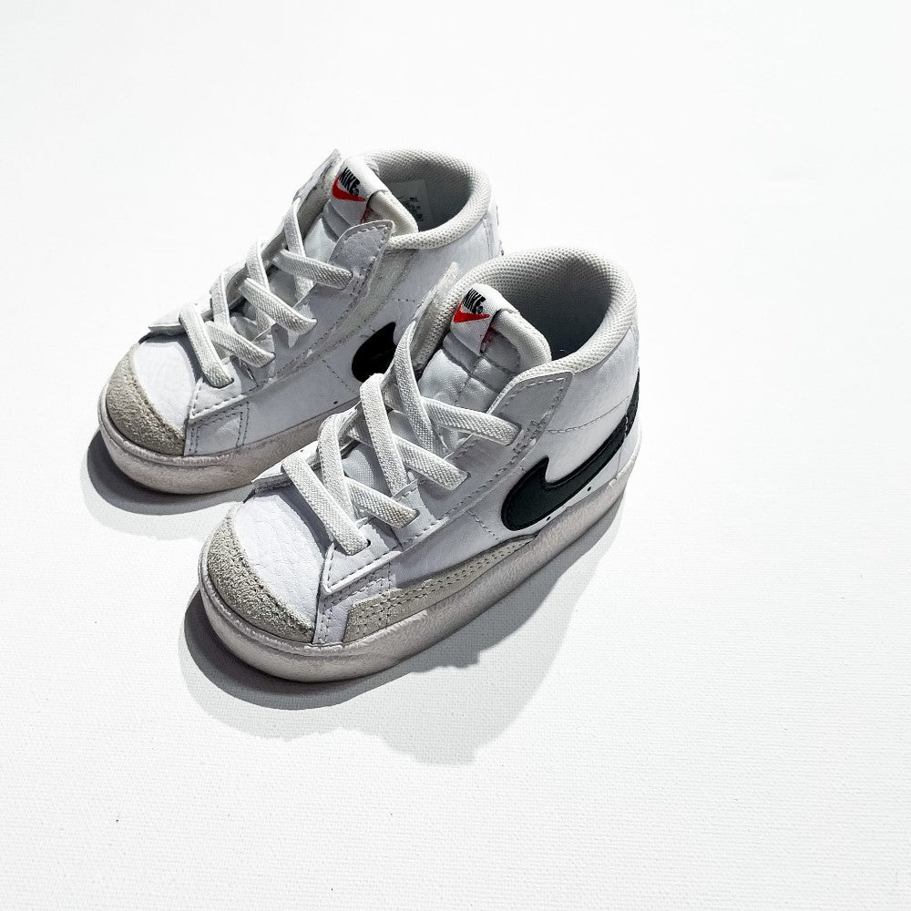 Nike Shoes 6|218473