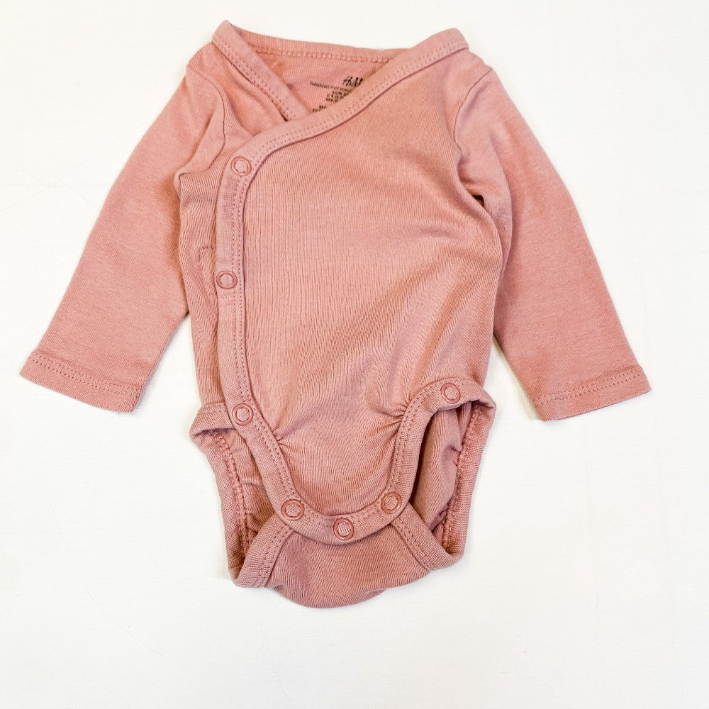 H&M Onesie 0-1M|123726