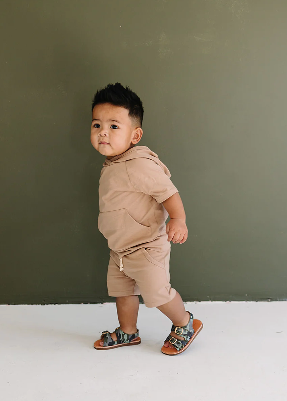 Sand Hooded Tee and Pocket Short Set|87445