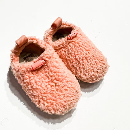 UGG Slippers 7 *Imperfection|224320