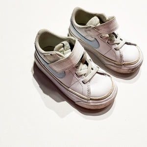 Nike Shoes 7|217740
